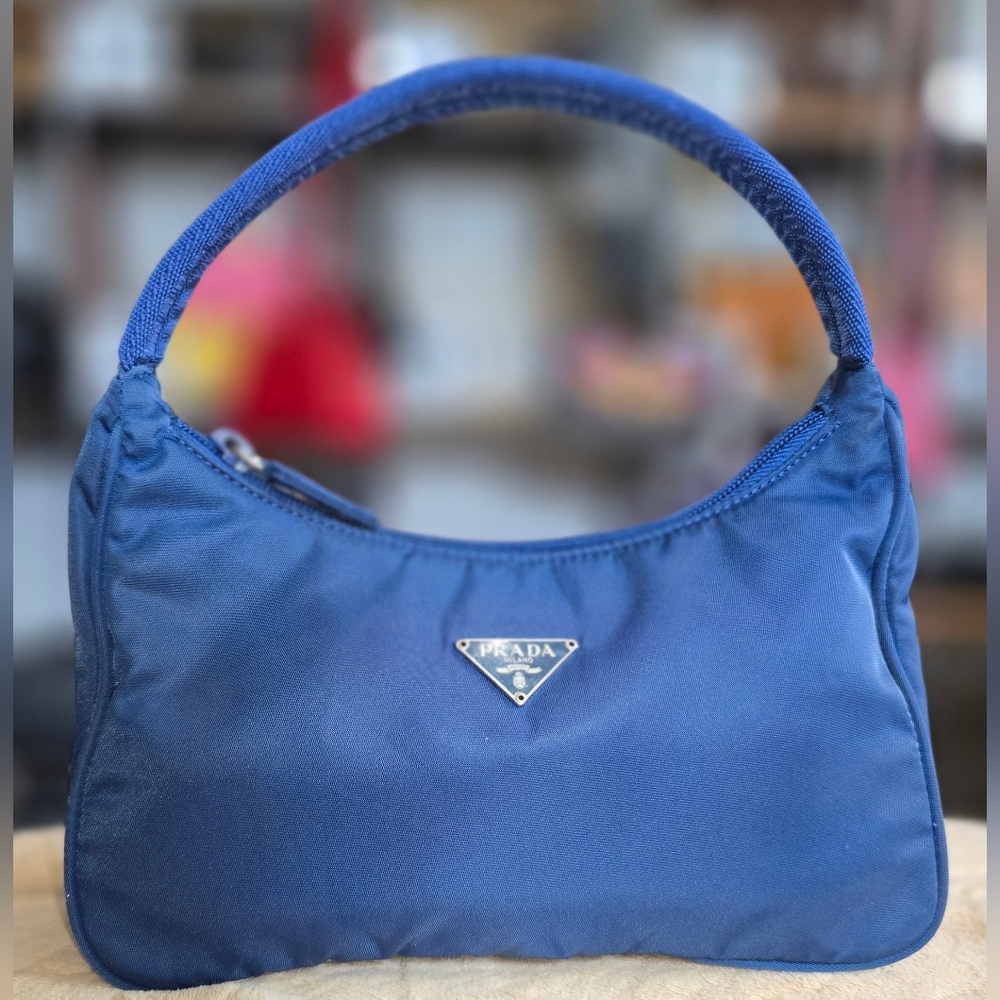 ✨️SOLD✨️Prada Nylon Tessuto Shoulder Bag Blue